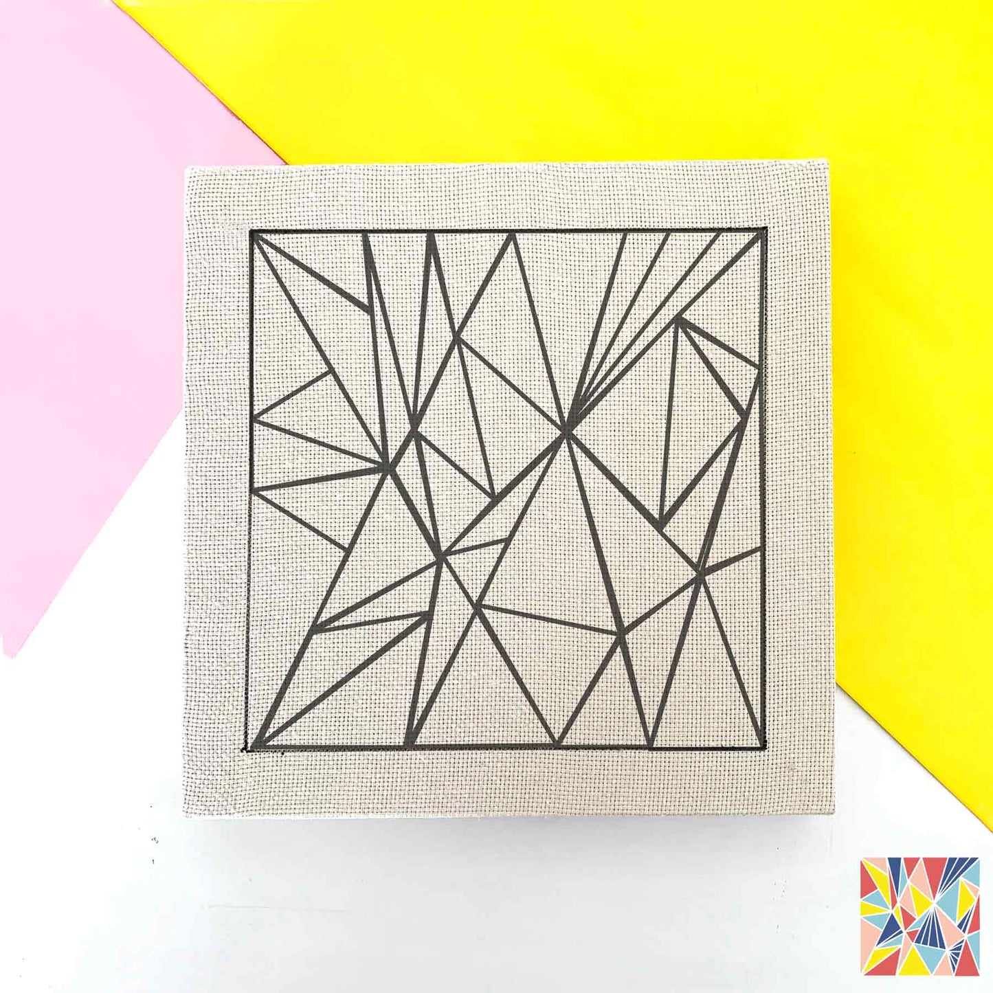 Bastidor de 25 cm Diseño Triángulos